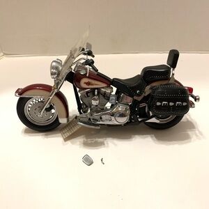 Franklin Mint 1986 Harley Davidson Heritage Softail Motorcycle 1/10 Scale